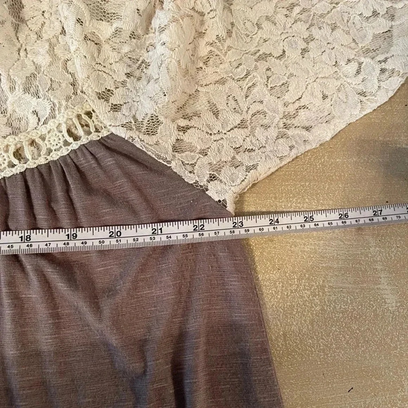Umgee Womens Beige top with Ivory colored lace design on shoulders and sleeves. - Picture 9 of 11